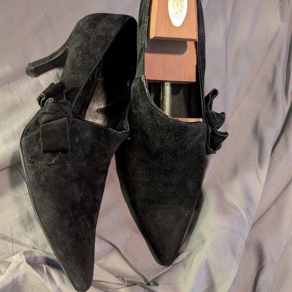 Black Velvet Shoes - Picture 1 of 3